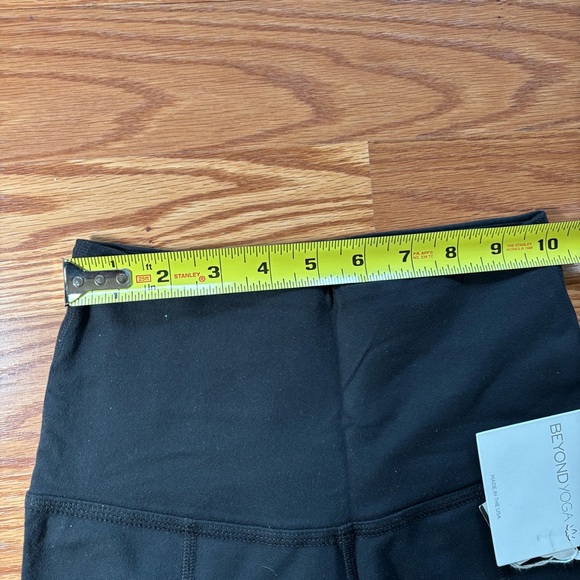 Beyond Yoga Palomino High Waisted Legging Black XS NWT Pockets - Picture 11 of 12